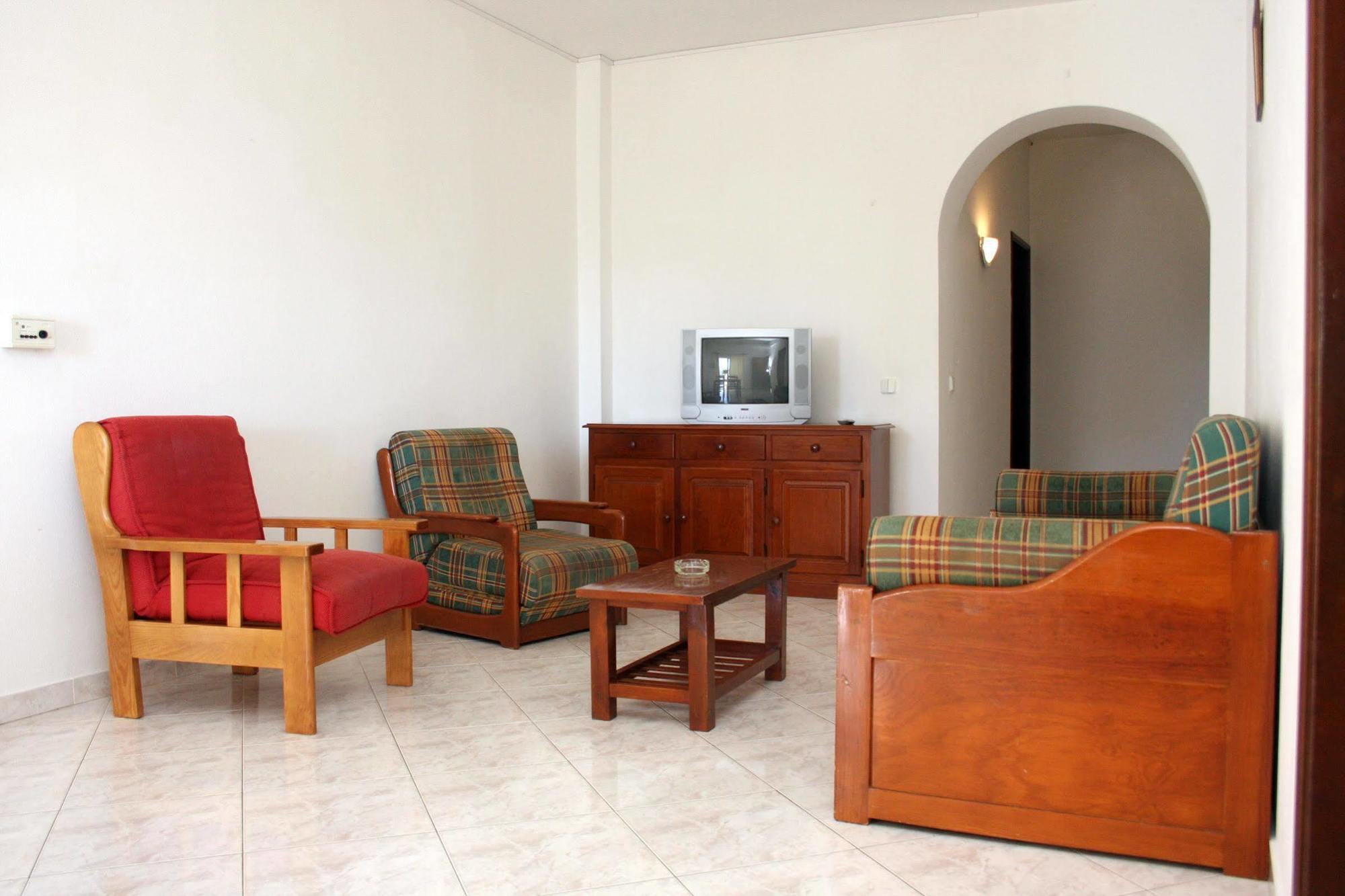 Kings Apartments Quarteira Dış mekan fotoğraf